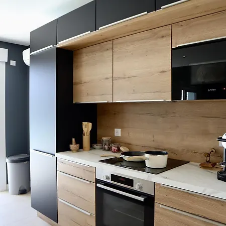 Prestige N7 - Piscine - 6 Personnes