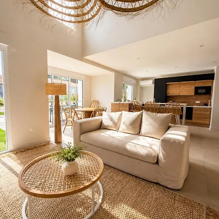 Prestige N7 - Piscine - 6 Personnes *