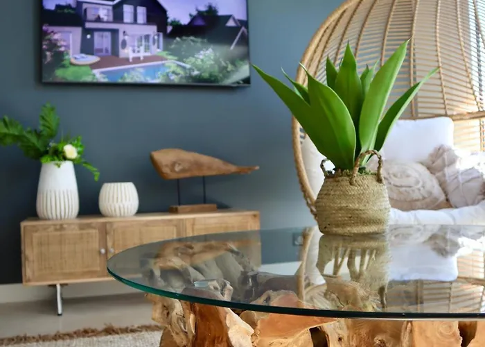 Villa Prestige N7 - Piscine - 6 Personnes *