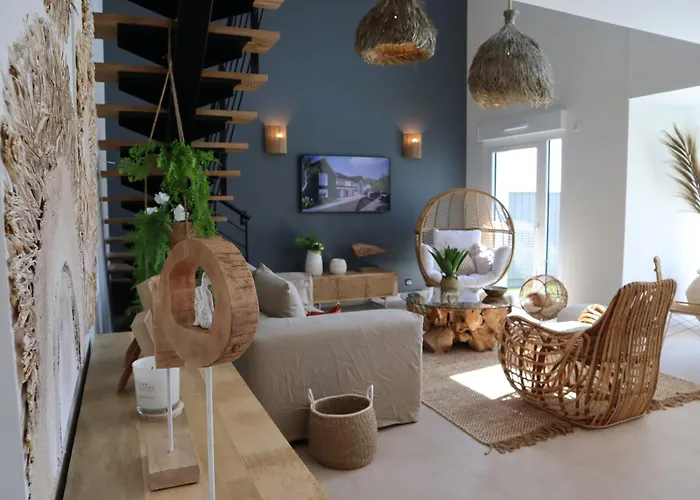 Villa Prestige N7 - Piscine - 6 Personnes *