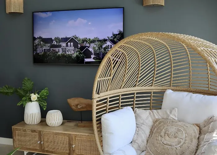 Villa Prestige N7 - Piscine - 6 Personnes *